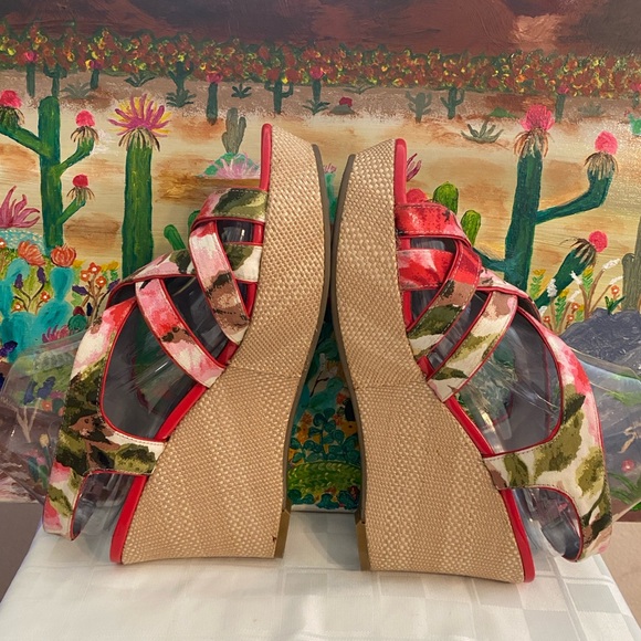 Marc Fisher Gleena Floral Wedge Sandals - Red and Green, Size 10M - Picture 6 of 13
